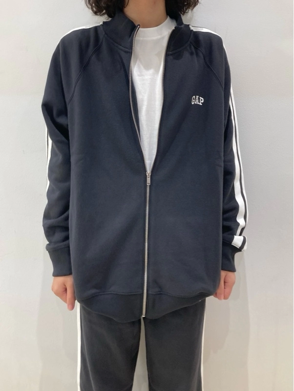 新作】セットアップのスタイリング | Gap公式オンラインストア