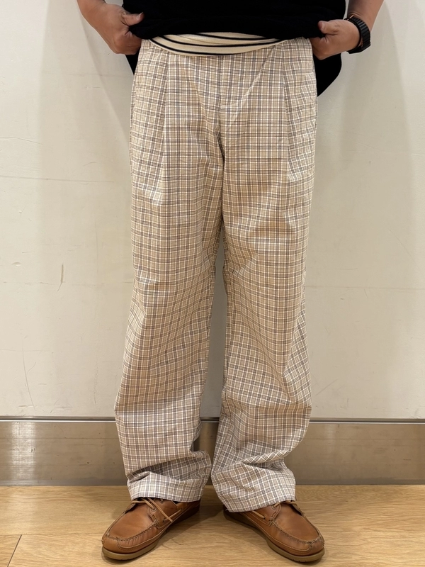 チェック柄パンツで秋先取り♪