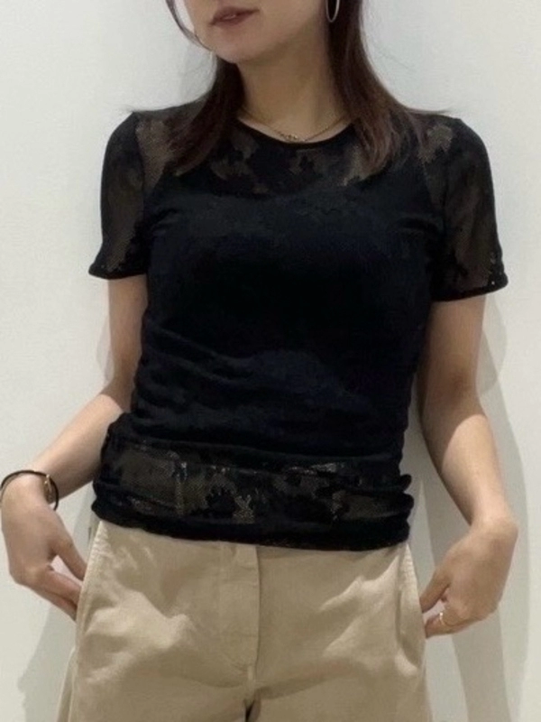 トレンド！レースTシャツコーデ