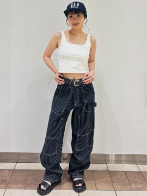 新作】バギーカーペンターデニムのスタイリング | Gap公式オンラインストア