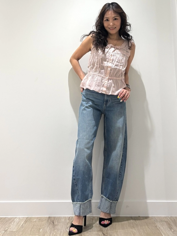 《美シルエット》ハイライズロールアップバレルデニム