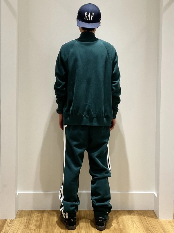 新作トラックジャケットセットアップ