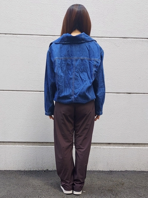 バブルジャケット×バレルパンツ