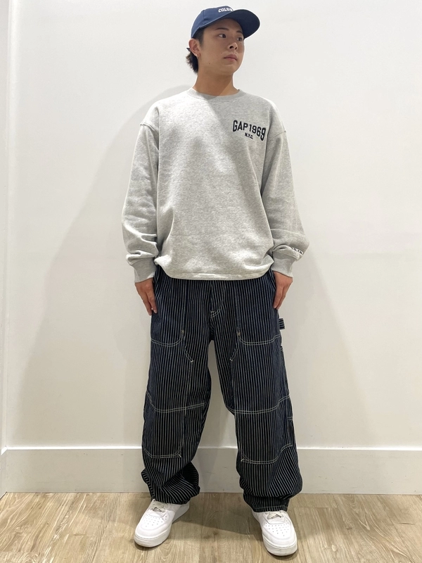 バギーデニムとスウェットでルーズなスタイリング♪