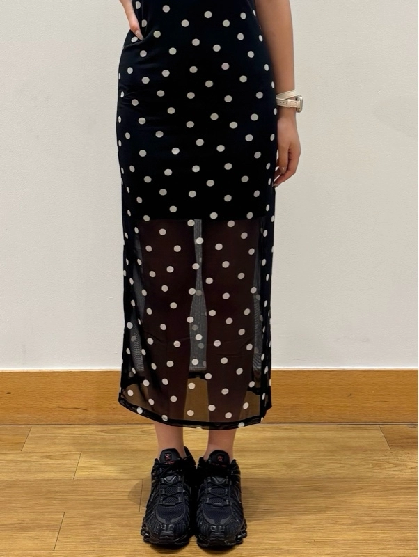 新品　baby gap   水玉ワンピース  白デニム　二枚組　90 (K)babyGap ディズニー ミニーマウス チュールワンピース