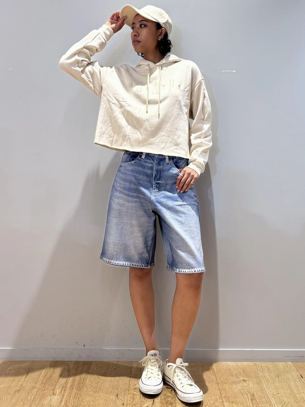 【gap×BEIS カジュアルパーカーコーデ】