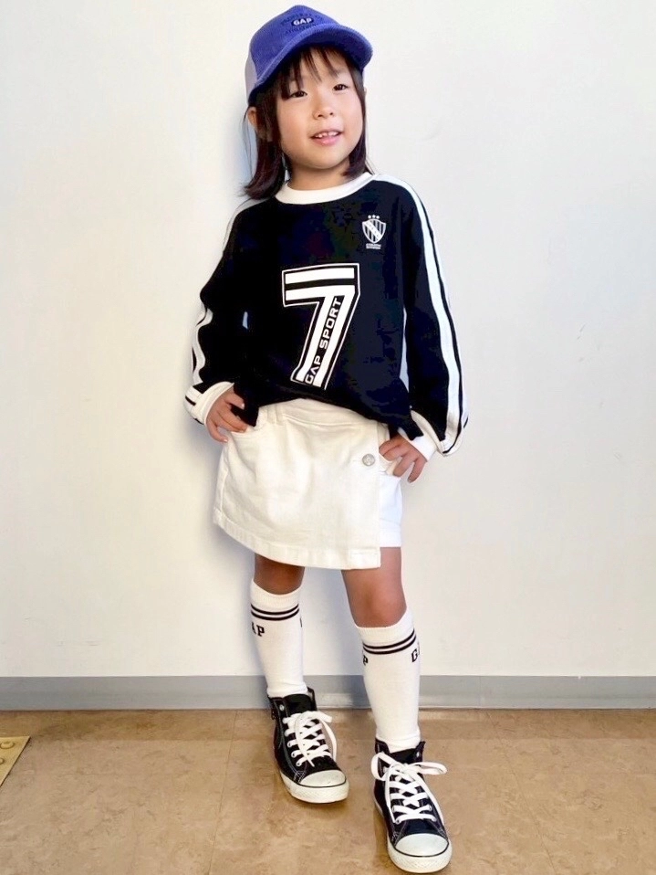 ガールズも着こなせ！サッカージャージーロゴT