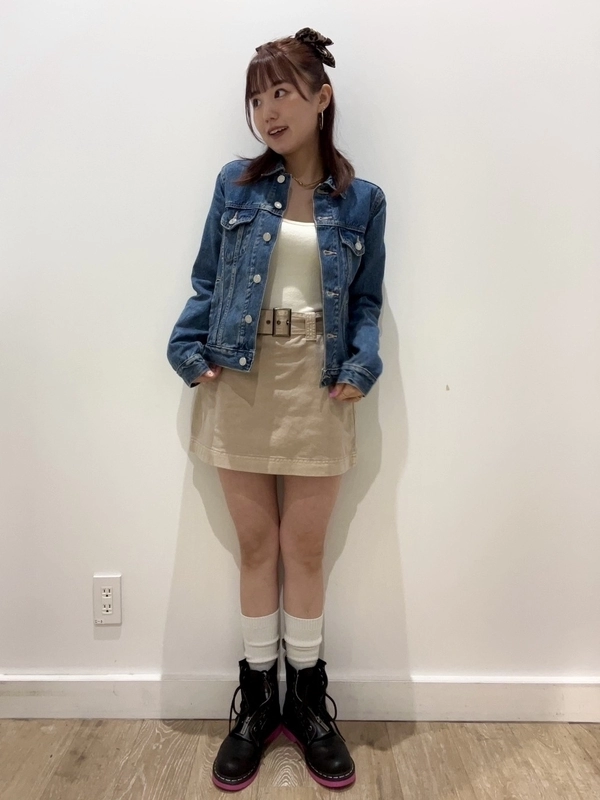 ミニスカートコーデ