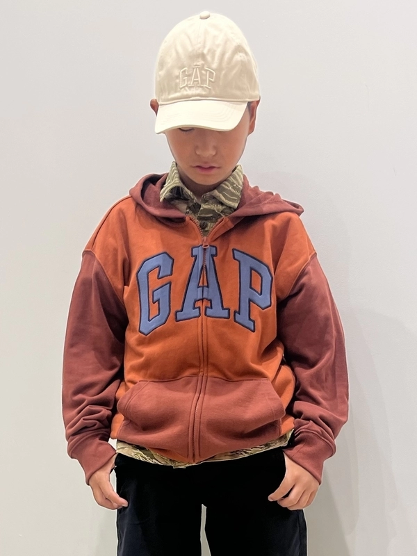 『ロゴパーカー』GAP秋色♪