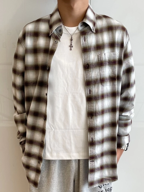 【NEW】シャツ×スウェットパンツ