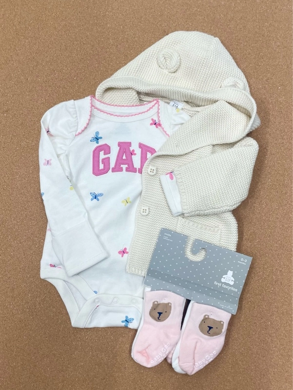 GAPロゴ♡ボディスーツ