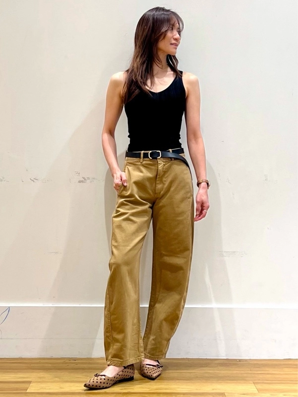 NEWバレルカーキ　トレンドスタイルで夏から秋へ