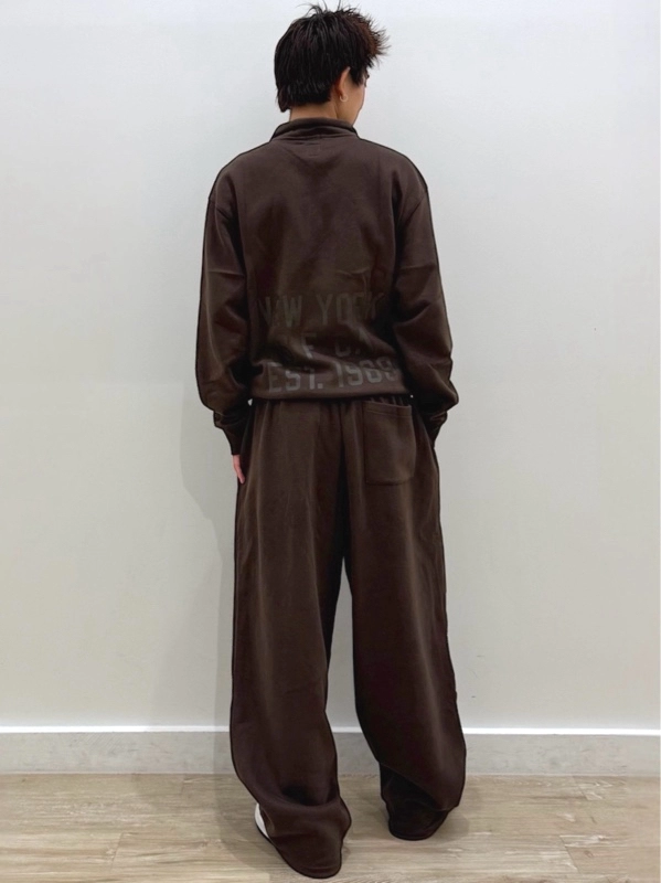 New】GAPロゴスウェットセットアップのスタイリング | Gap公式