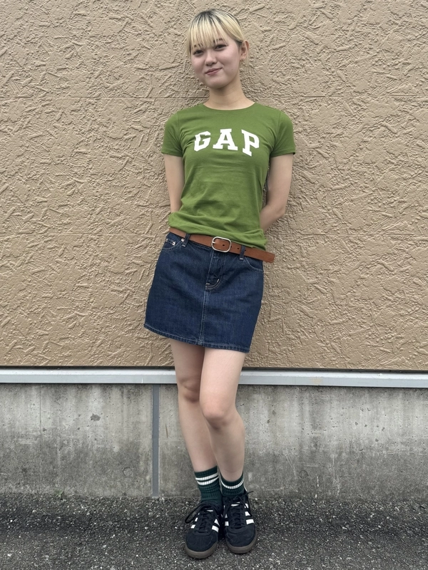【大人気】ロゴTシャツ