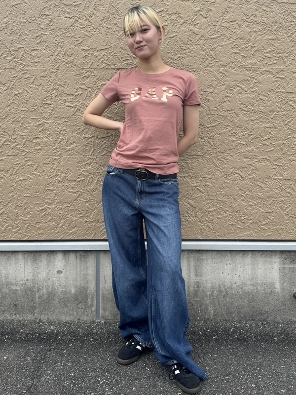【大人気】ロゴTシャツ