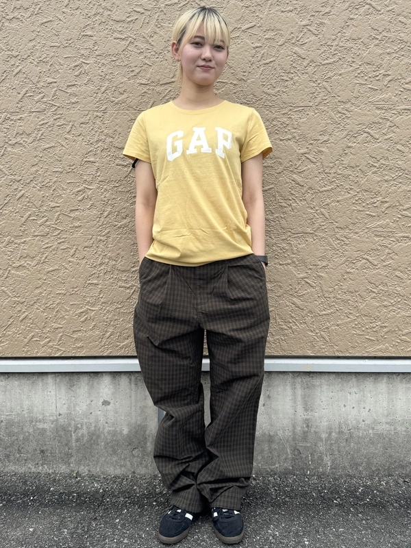 【大人気】ロゴTシャツ