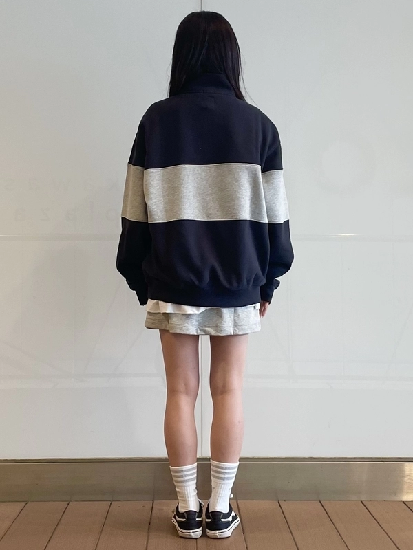 【ユニセックス】ハーフジップスウェットコーデ