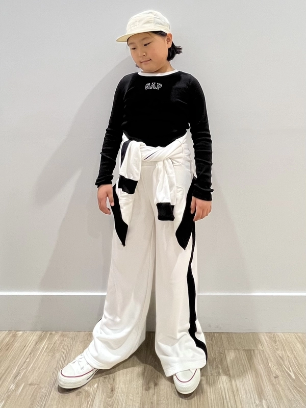 白×黒でクールにセットアップコーデ☆