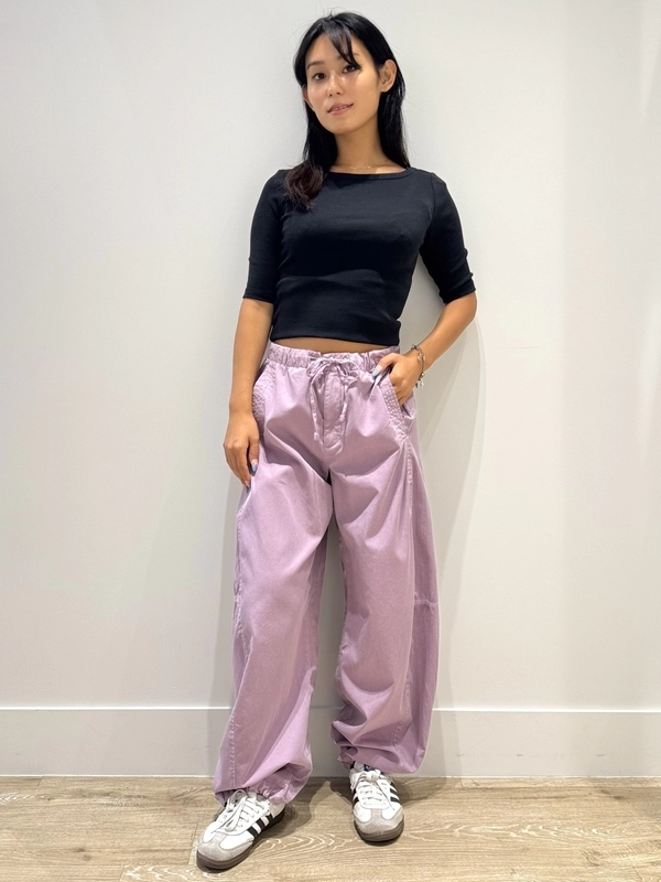 後ろ姿美人なTシャツstyle