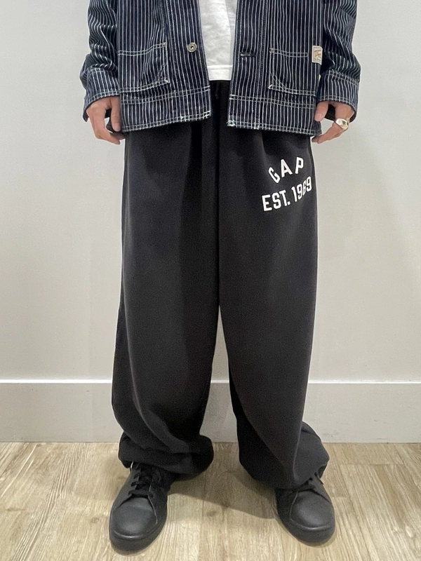 新作！デニム ストライプチョアジャケット】のスタイリング | Gap公式