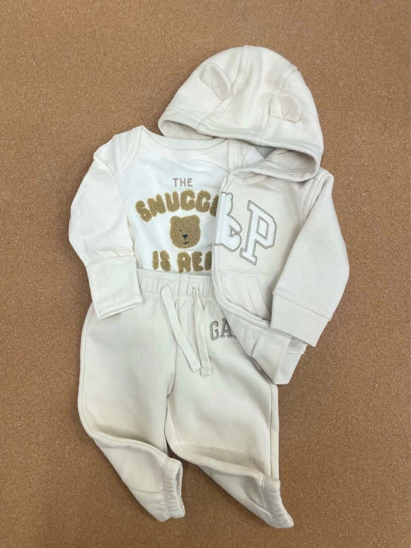 くま耳つきGAPロゴパーカーセットアップ♡
