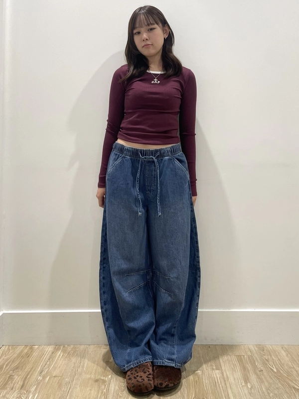 クロップドT×ホースシューデニム