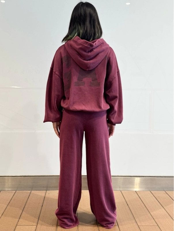 【NEW】ロゴセットアップコーデ◎