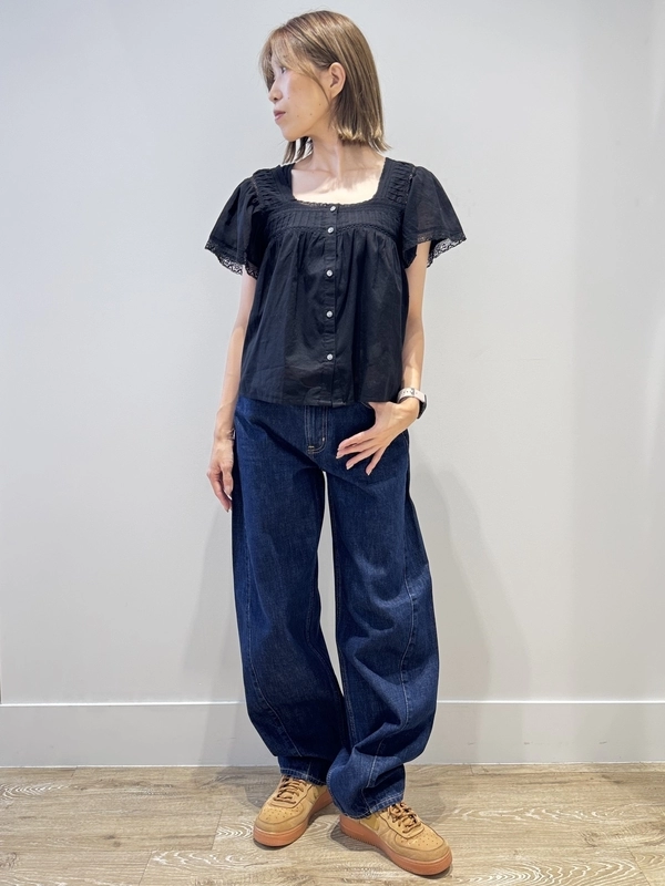 体型カバーにもなる甘辛style