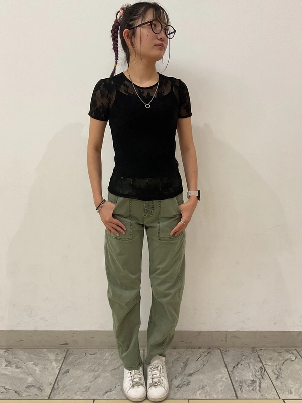 レースメッシュトップスコーデ