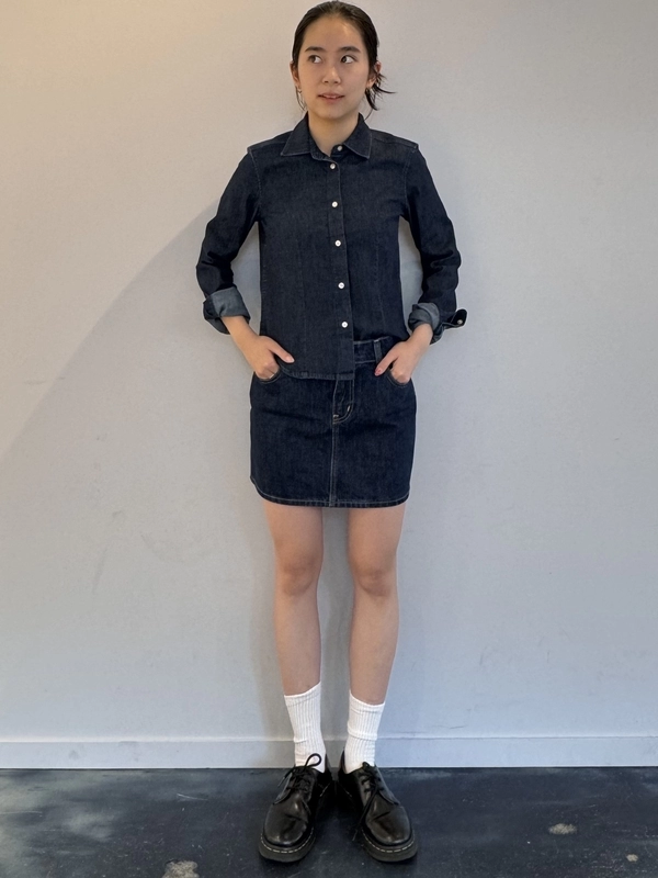   Jeans クロップドダッドデニムシャツ Gap公式オンラインストア | フィット クロップドデニムシャツ