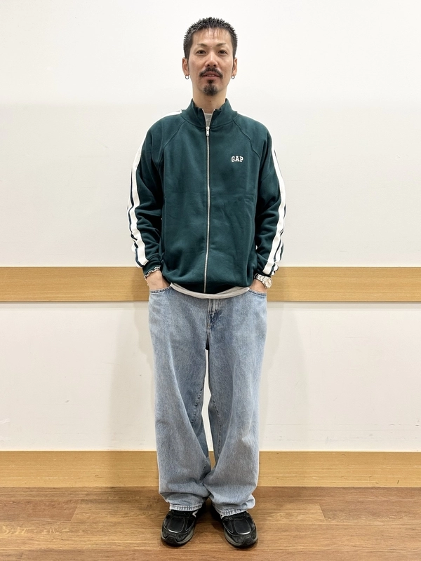 【トラックジャケット】