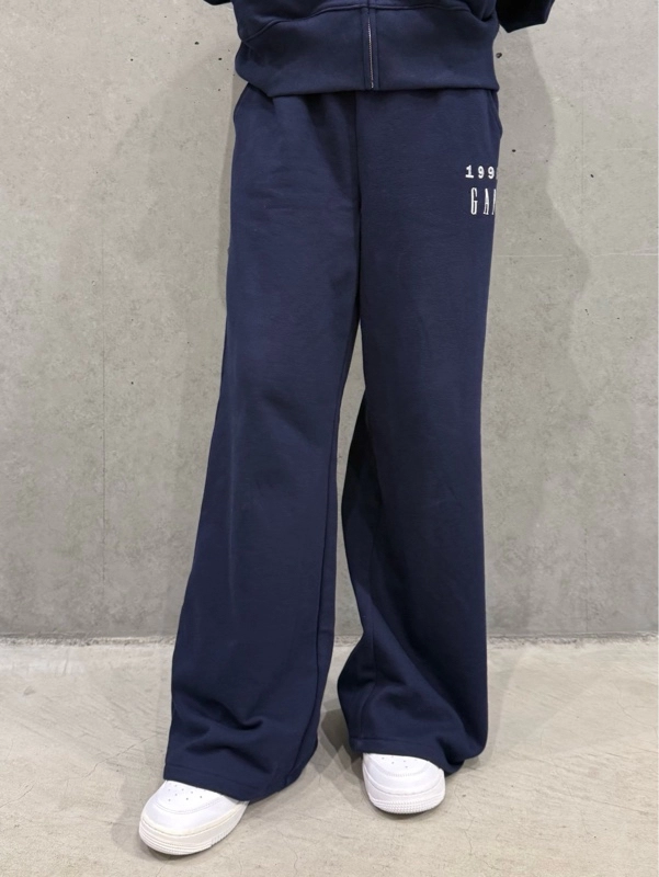 大人気！新作スウェットセットアップのスタイリング | Gap公式