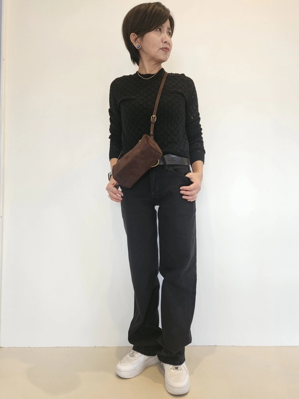 大人可愛いブラックコーデ