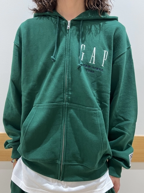 gap COLLECTIONS まとめ　売り Gap Women's Logo Zip Hoodie & Joggers Deep Ruby Red 2-Pc Set