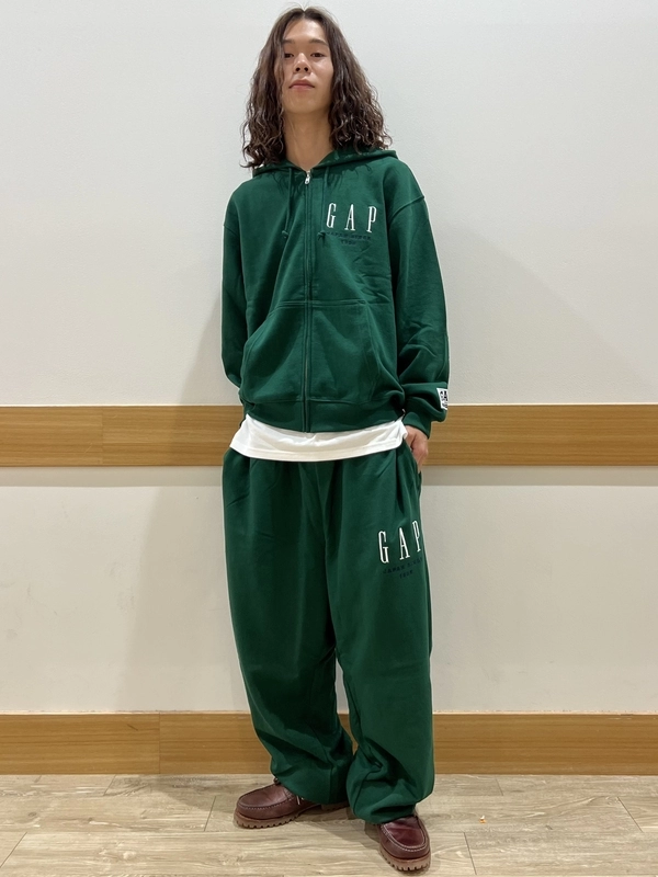 M*5様 【⭕️セットアップ】YZERR氏着用 GAP スウェット トレーナー& YZERRさん着用⭕️GAP ギャップ スウェットセットアップ SAINT Mxxxxxx