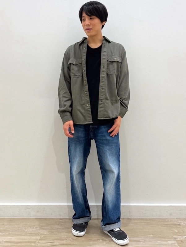 【New】秋のソフトデニムシャツ×ルーズデニムコーデ