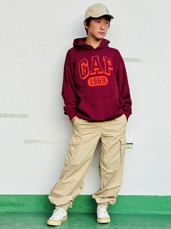 キッズ【通学に便利なパラシュートパンツ】ロゴフードとバッチリ