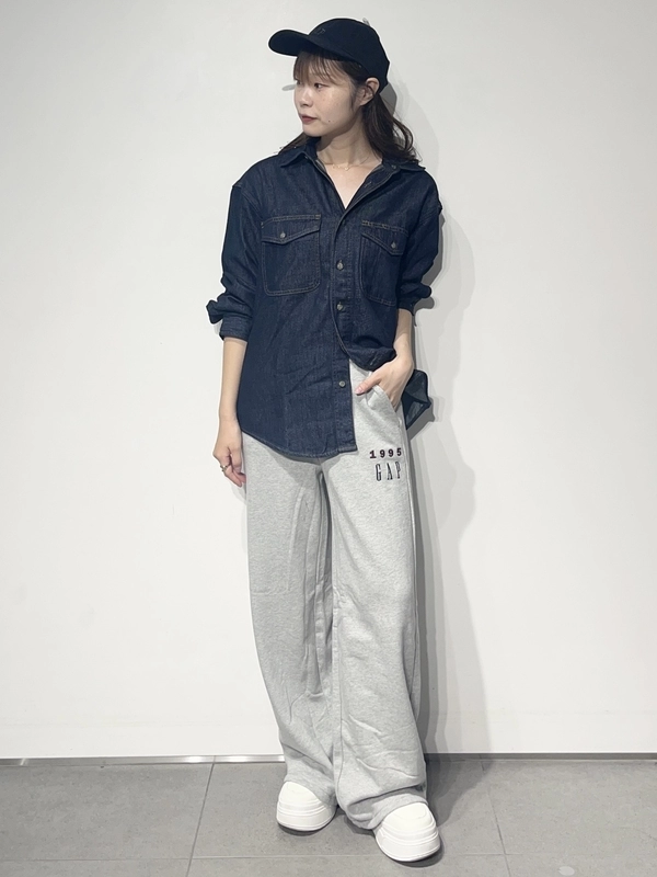 【GAP30thスウェットパンツ】メンズライクコーデ