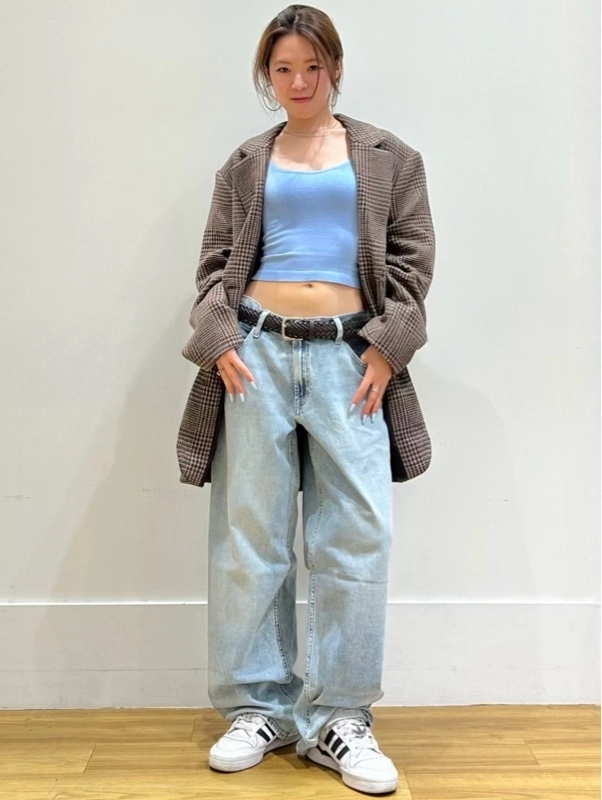 ＜海外コーデ＞ジャケットをわざとBIG sizeで着こなす