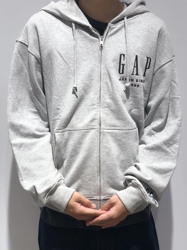 グレースウェット30thアニバーサリー】のスタイリング | Gap公式