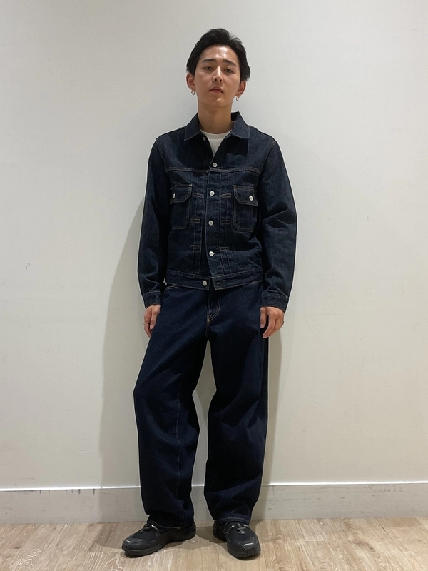 秋のデニムセットアップ