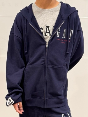 30周年記念パーカーセットアップのスタイリング | Gap公式