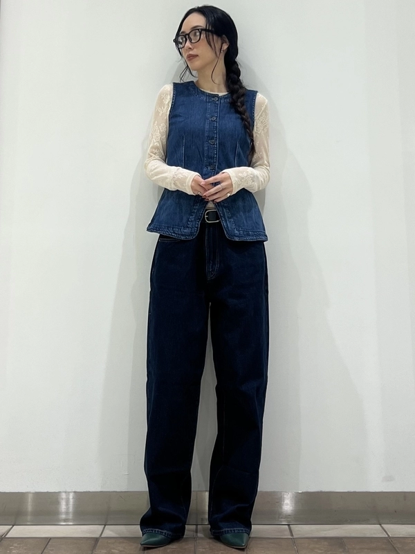 新作ロングラインベストでデニムオンデニム