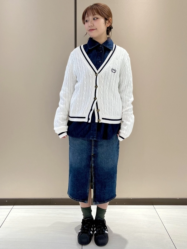 デニムで作るプレッピースタイル