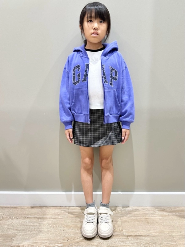 ロゴジップパーカー✖️ミニスカ！