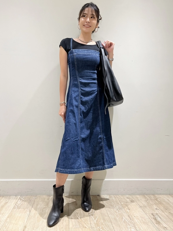 スタイルアップのデニムワンピース