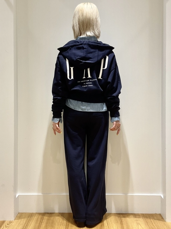 30Th アニバーサリー スウェットセットアップのスタイリング