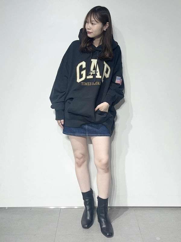 GAP ヘビーウェイト タイムズスクエア GAPロゴパーカー ピンク GAP