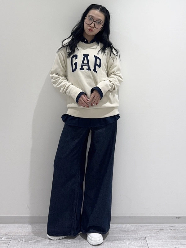【BAGGY DENIM】ロゴニット×バギーデニム