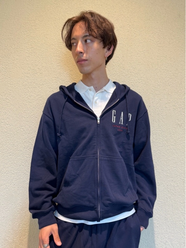 待望の30周年セットアップ】のスタイリング | Gap公式オンラインストア